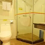 Super 8 Hotel Beijing Lai Guang Ying