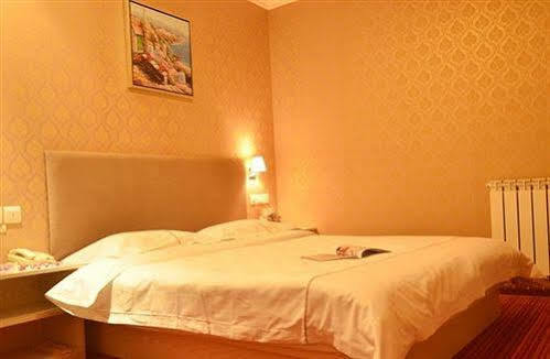 Hotel Super 8 Lai Guang Ying 2*